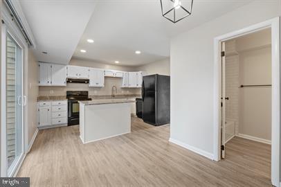 Building Photo - 5221 Daffodil Dr