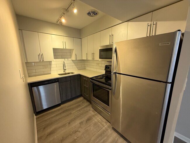 Foto del edificio - 744 W Gordon Terrace