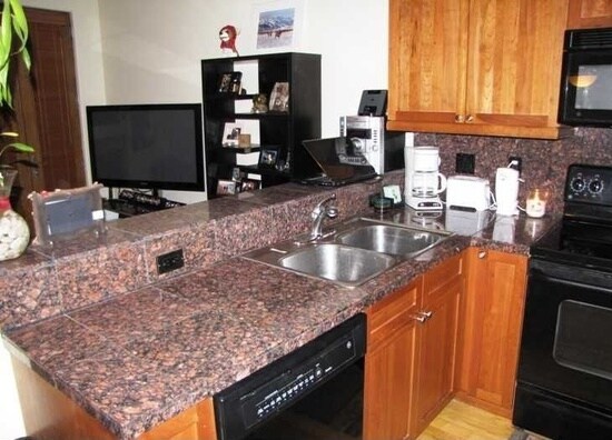 Foto del edificio - 85 Chestnut Ln