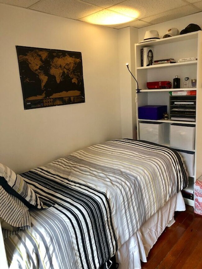 Foto del edificio - Beautiful Studio Right on Beacon St