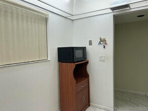 Building Photo - 5220 Las Verdes Cir