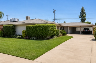 Building Photo - 2044 Mayfair Dr W