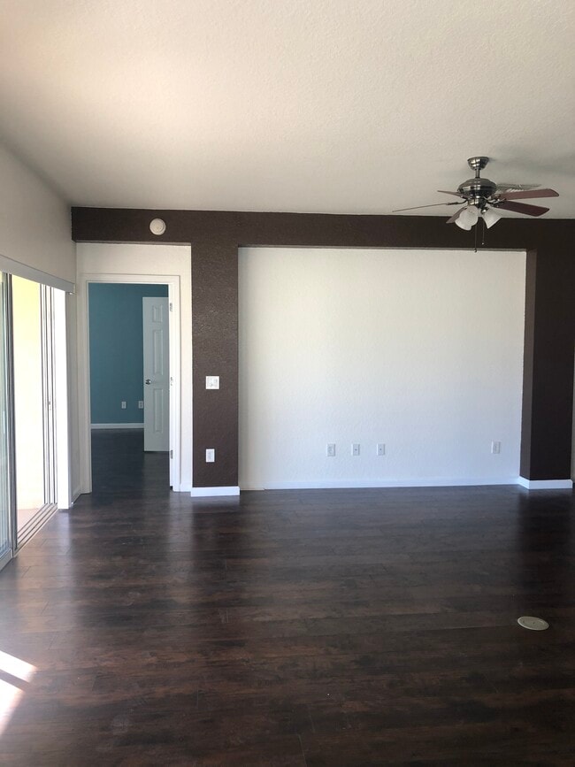 Building Photo - 5768 SW 40th Pl