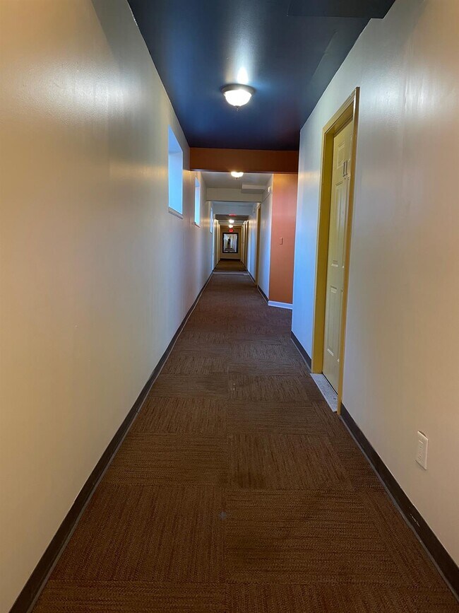 Foto del edificio - 630 Central Ave