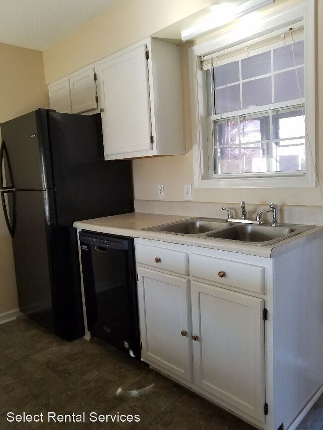 Building Photo - 3 br, 2 bath House - 128 Red Cedar Run