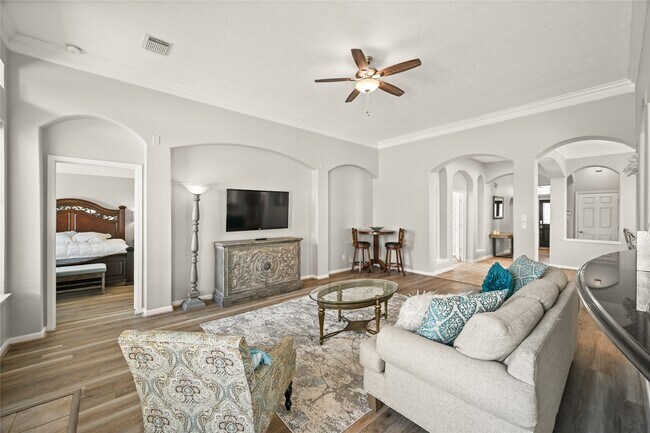 Foto del edificio - 1330 Leigh Gdns Dr