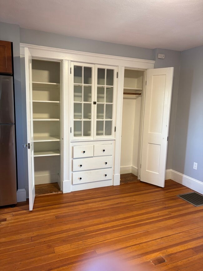 Building Photo - 12 Madison Ave