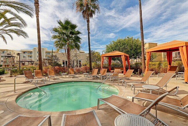 Foto del edificio - 13021 Central Ave