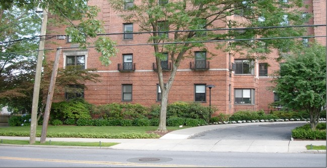 Building Photo - Harbor View
