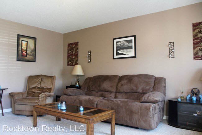 Building Photo - 1113 Paul Revere Ct