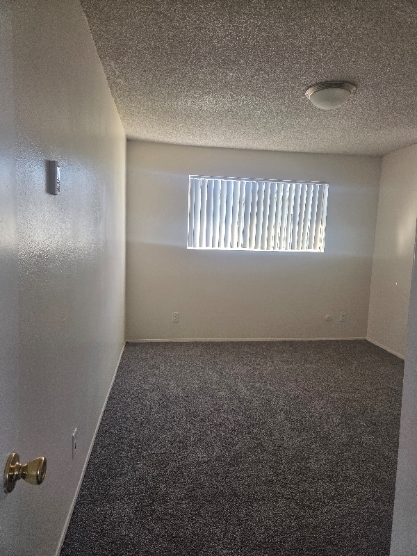 Building Photo - 995 N Mollison Ave