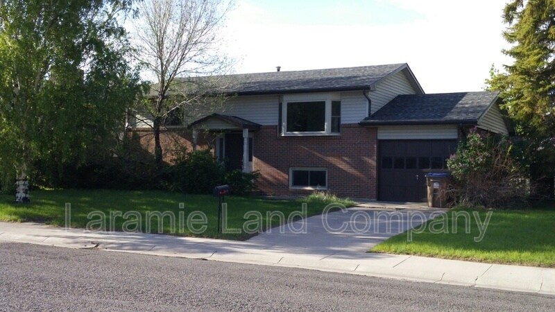 Foto principal - 1610 E Arnold St