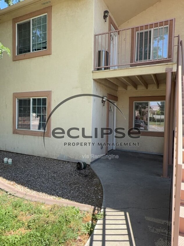 Photo - 493 Coronado Way