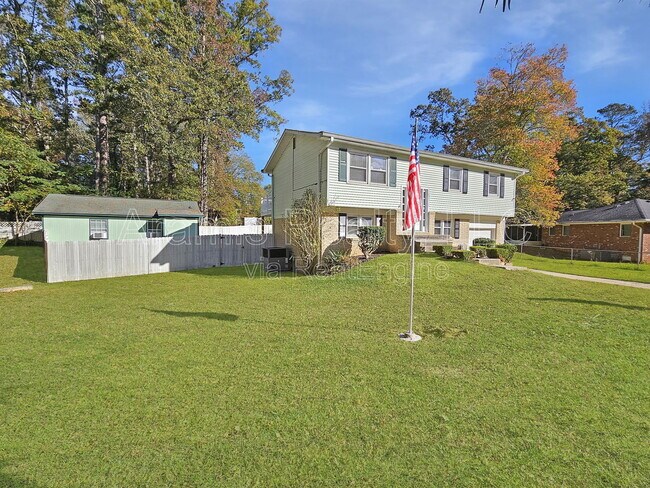 Foto del edificio - 1620 Cardinal Rd
