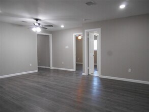 Building Photo - 1547 Greenfield Rd