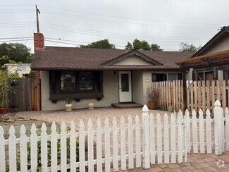 Building Photo - 7060 Del Norte Dr