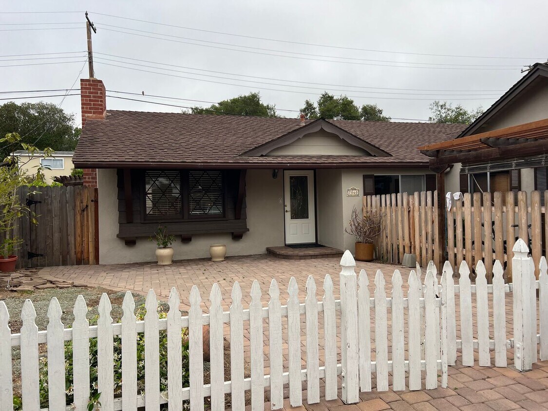 Primary Photo - Goleta 3 Bedroom Home