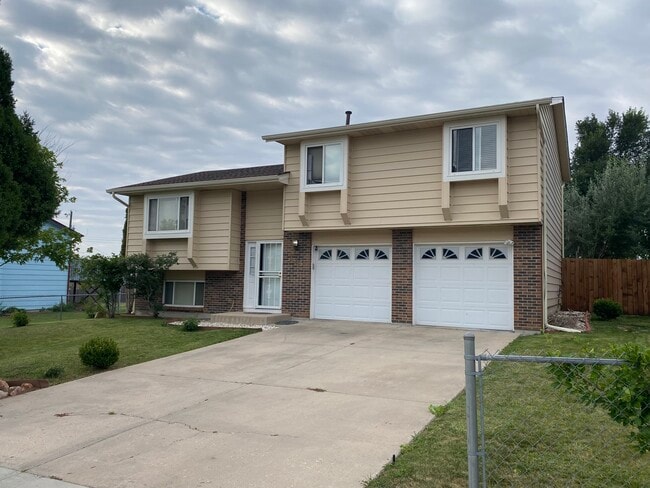 Building Photo - 325 Catalina Dr
