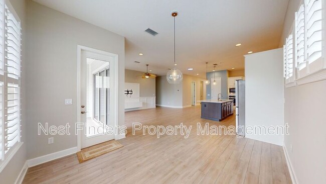 Building Photo - 433 Daniel Park Circle