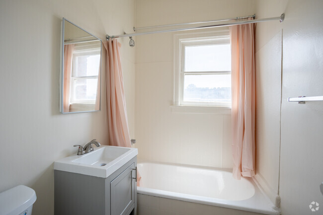 Studio - 367SF Bathroom - Edgemont & Banbury Manor Apartments