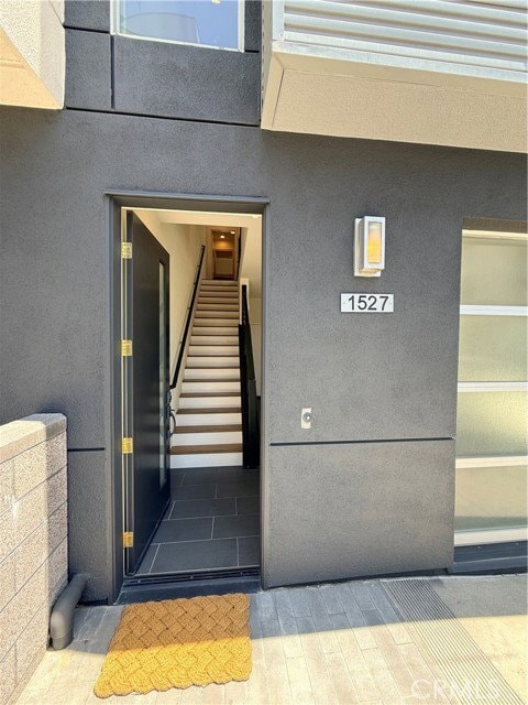 Building Photo - 1527 Sullivan Ave