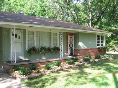 Foto del edificio - 8321 Westwood Ave