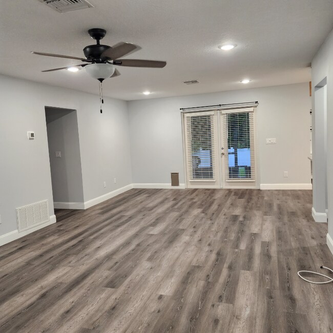 Foto del edificio - 2773 Pine Ridge Dr