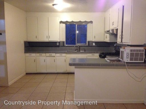 Foto del edificio - 7440 Lander Ave