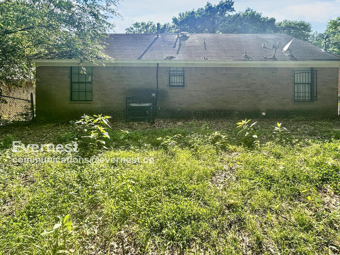 Foto del edificio - 3582 Kensett Dr