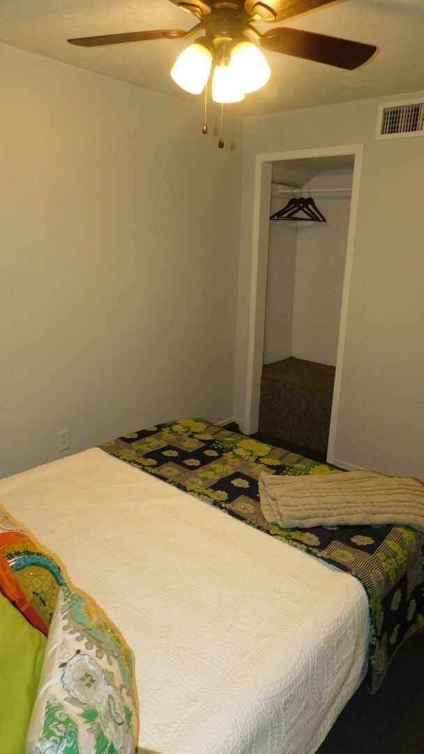 Foto del edificio - 1315 N Bois D Arc Ave