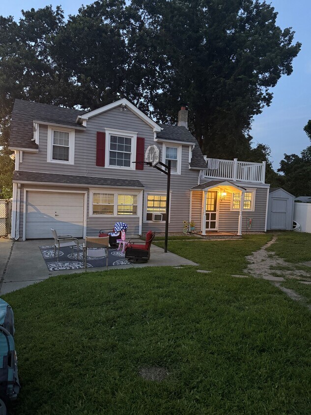 Foto principal - 612 16th Ave