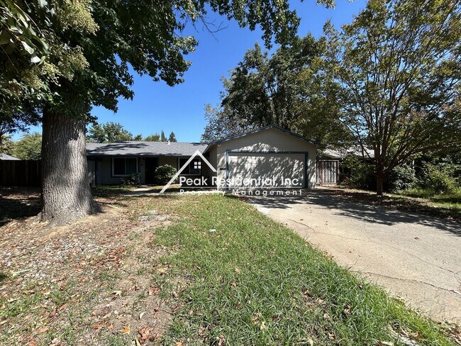 Building Photo - Adorable 3 bedroom 2 bathroom home located...