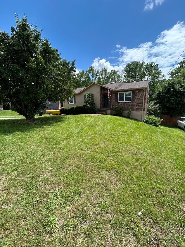 Building Photo - FOR LEASE- SINGLE-FAMILY HOME IN LEBANON