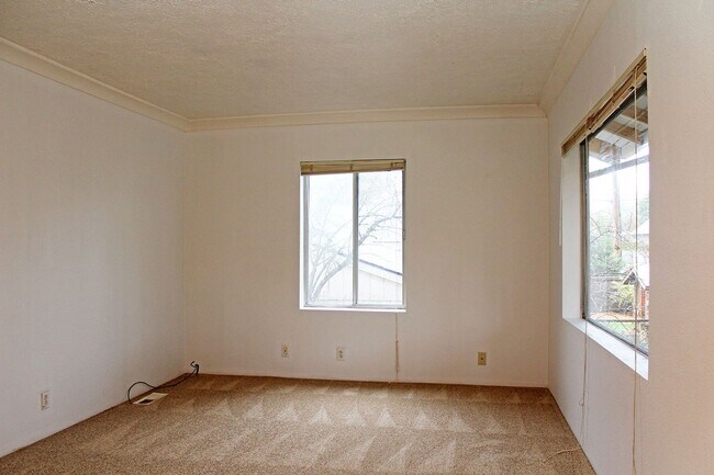 Foto del edificio - 6315 NE Fremont St