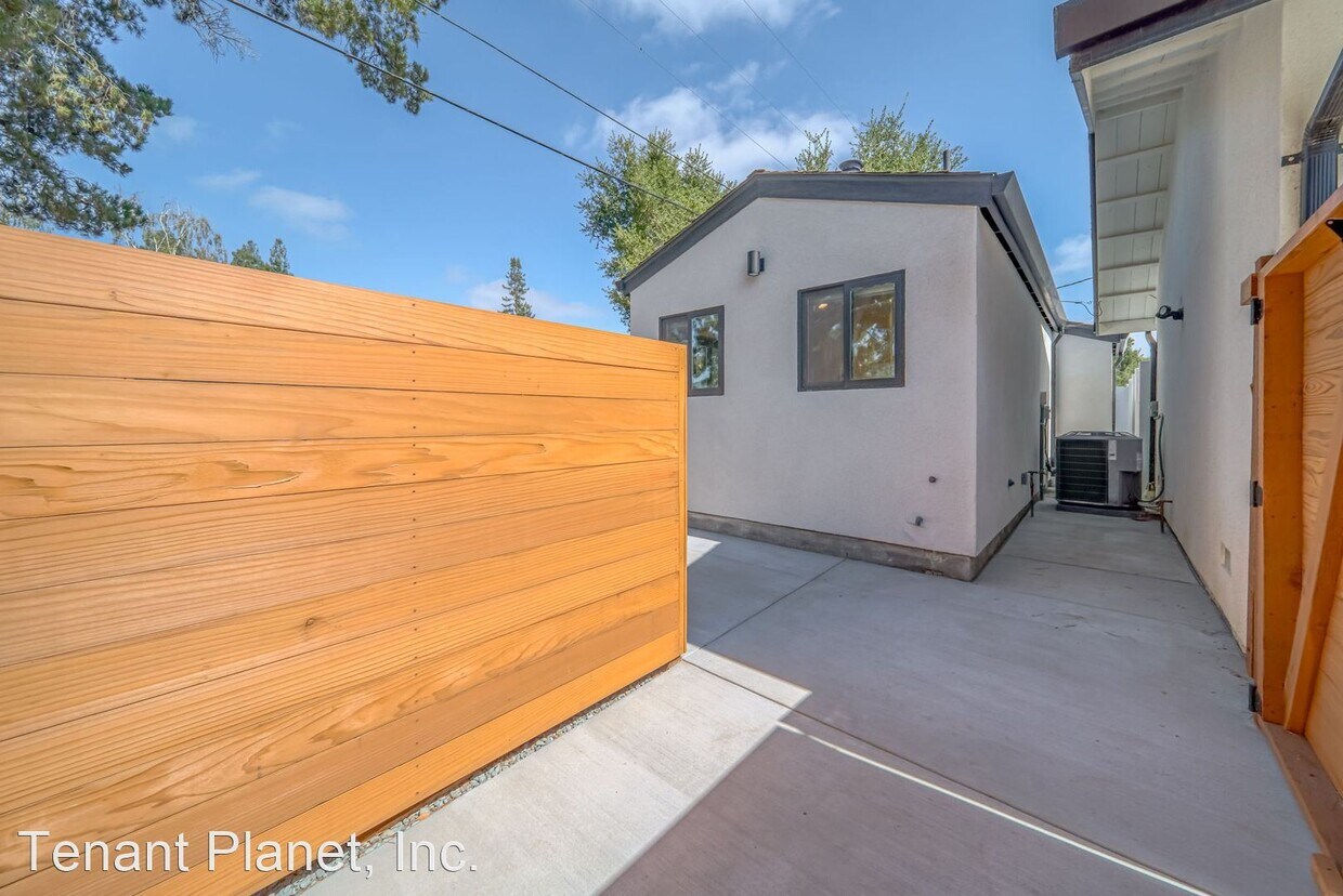 Primary Photo - 1 br, 1 bath House - 20255 Glasgow Dr