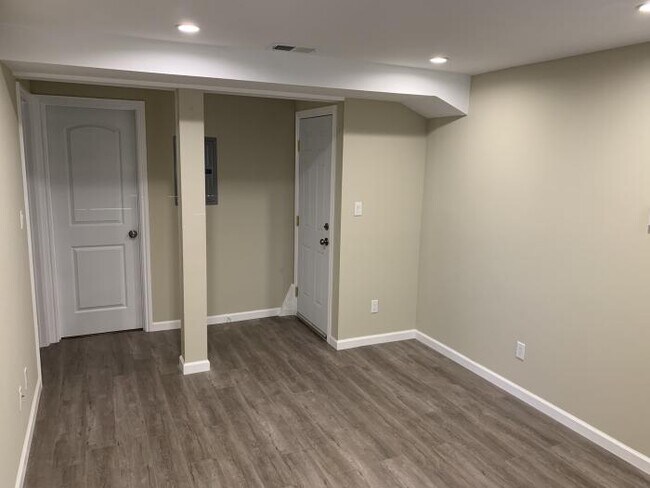Building Photo - 2 bedroom in San Francisco CA 94116