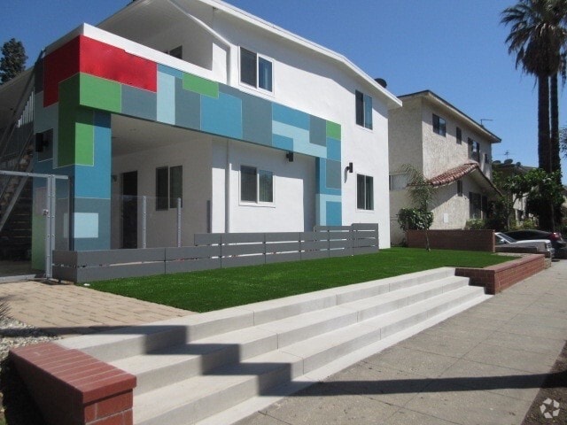Building Photo - 7218 Whittier Blvd