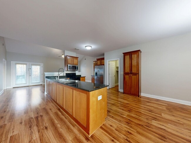 Building Photo - 176 Garrett Dr
