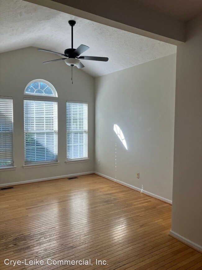 Foto del edificio - 3 br, 2 bath House - 6708 Autumn Oaks Drive