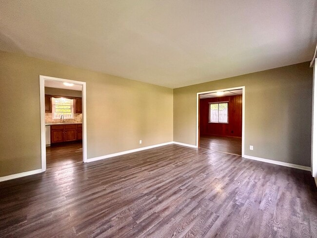 Foto del edificio - Three Bedroom Ranch in Northeast Grand Rapids