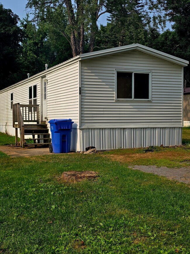 Building Photo - 4006 Outlet Rd
