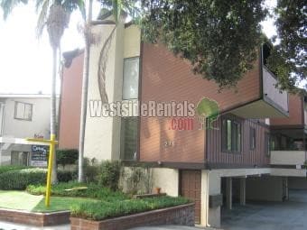 ESO - 215 Hudson S Ave