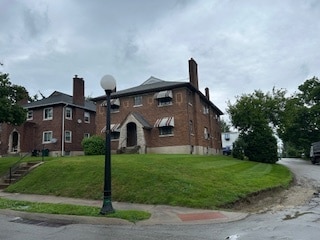 Front view - 2530 Hansford Pl