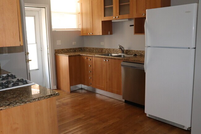 Foto del edificio - 6312 N Richmond St