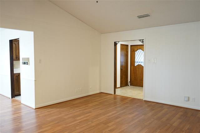 Foto del edificio - 3905 Glenbrook Dr