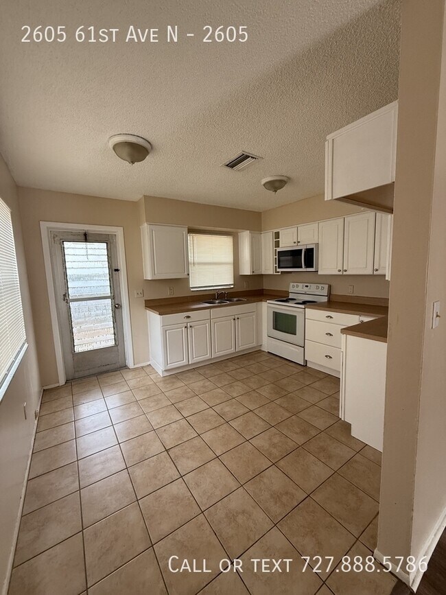 Foto del edificio - 2605 61st Ave N