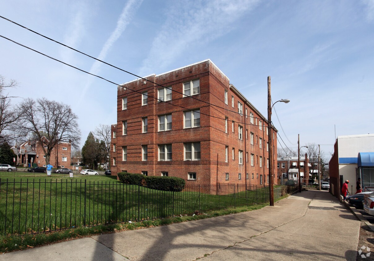 3867 Alabama, ¡alejado SE - 3867 Alabama Ave SE