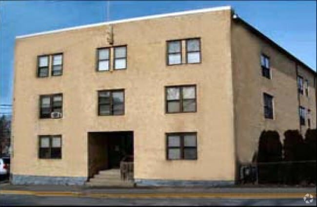 Building Photo - 205 Whittenton St