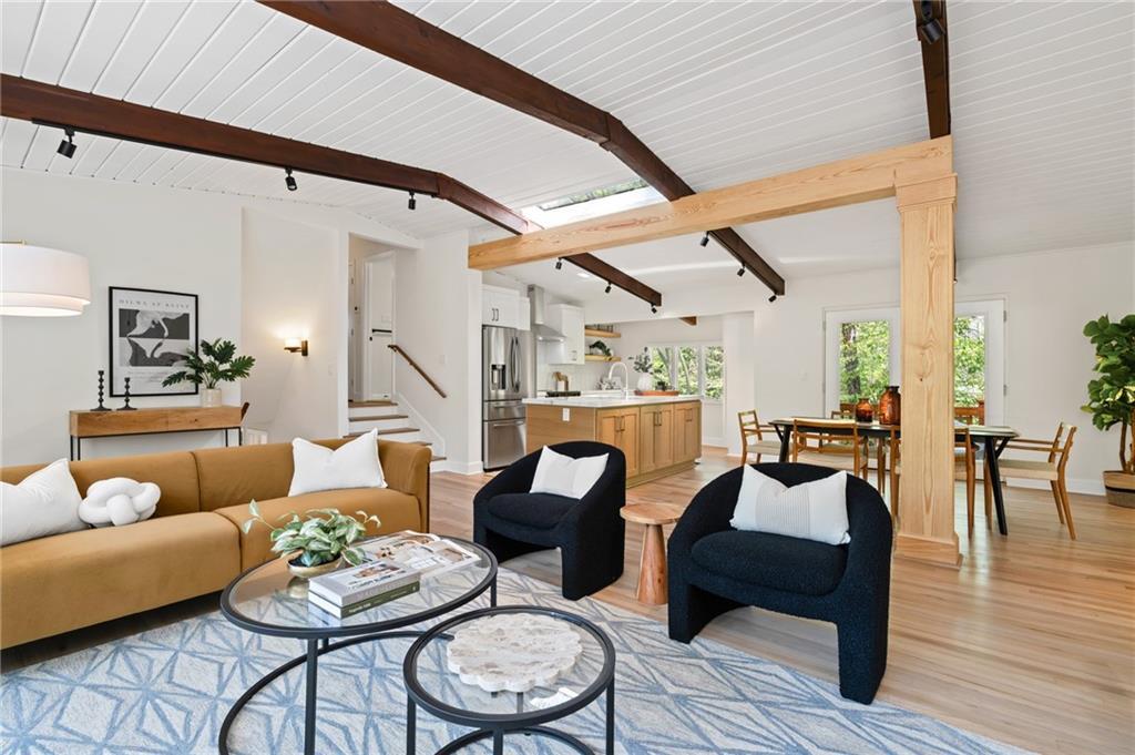 Foto principal - 1690 Cotswold Dr NE