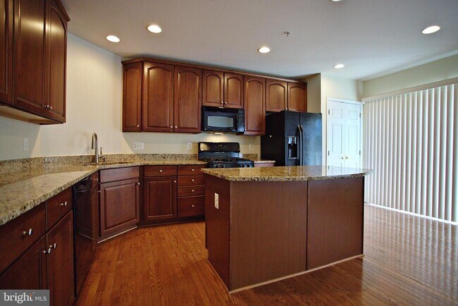 Foto del edificio - 4539 Whittemore Pl